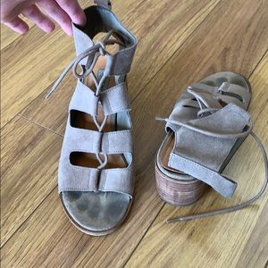 Steve Madden Ronlyn lace up heeled sandal